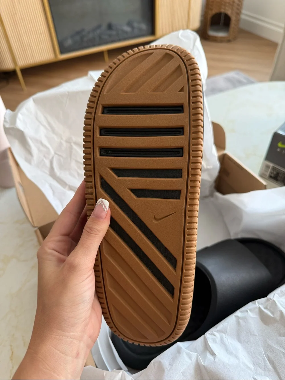 NWB Nike Men’s Calm Slide 2.0 in Color Black/Gum Medium Brown Size 9